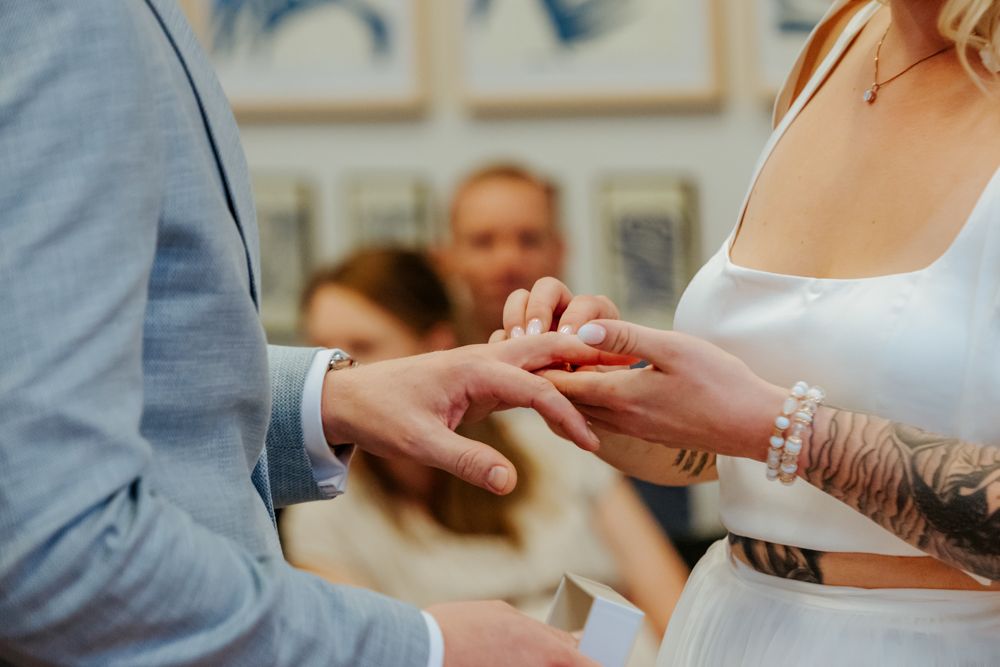 Hochzeitsreportage von Anna & Dominik – ein Tag voller Nähe, Leichtigkeit und echter Verbundenheit 18 Jessica Ganser Fotografie hochzeit aachen nrw hochzeitspaar wedding hochzeitsshooting hochzeitstag hochzeitsfotografie 16