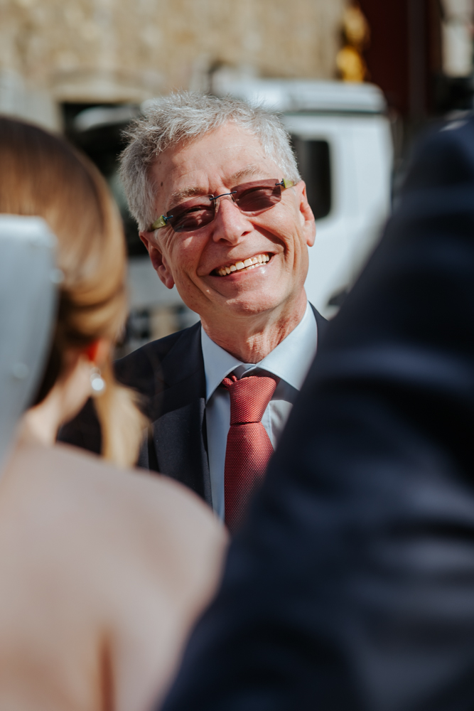 Frühlingshochzeit in Aachen – Die Hochzeit von Lena & Jan im Weißen Saal 4 Jessica Ganser Fotografie aachen nrw hochzeit hochzeitspaar braut braeutigam wedding brautpaar 1